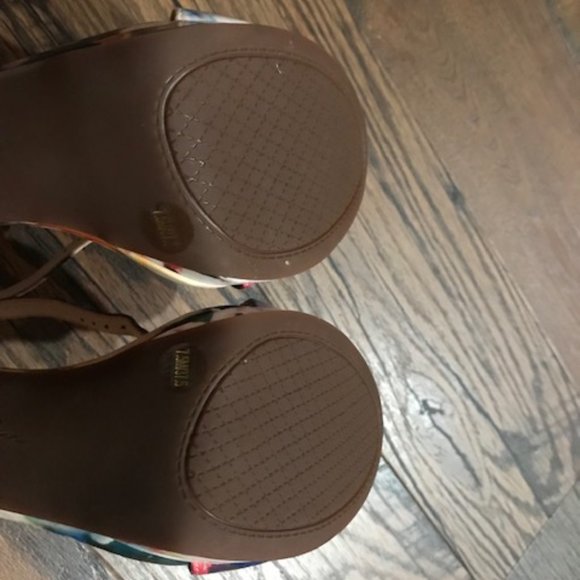 Stunning Floral Platform Ankle Strap Shoes - Jessica Simpson - Like New - Picture 7 of 7